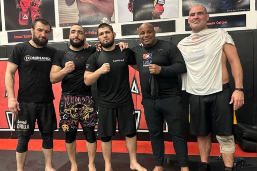 https://www.instagram.com/khabib_nurmagomedov/