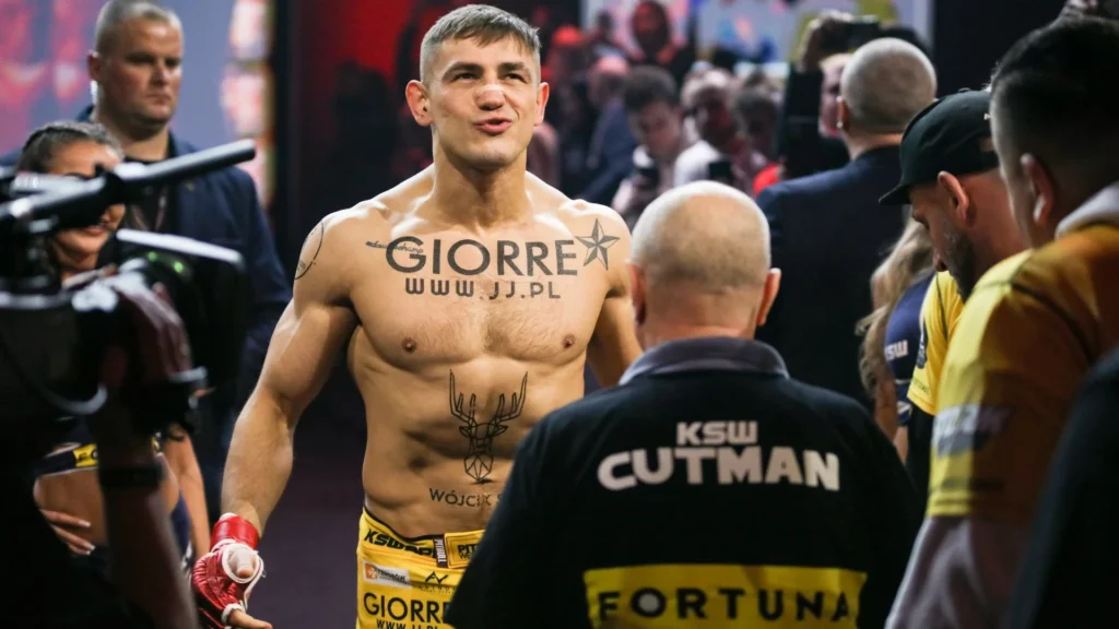 https://www.kswmma.com/news/5551/andrzej-grzebyk-bede-walczyl-na-smierc-i-zycie