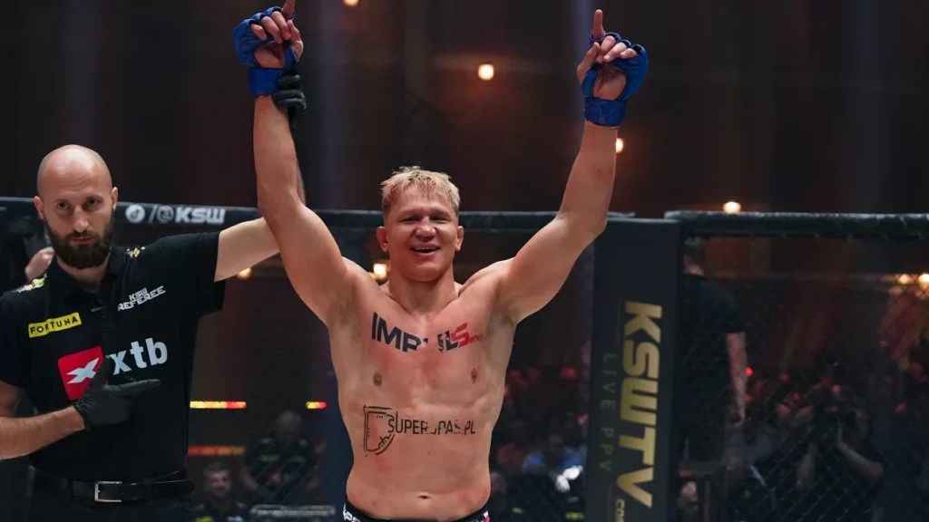 https://www.kswmma.com/news/5723/daniel-skibinski-zmierzam-na-sam-szczyt