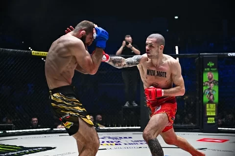 https://www.kswmma.com/news/5954/droga-do-xtb-ksw-116-wojciech-kawa-i-oleksandr-moisa