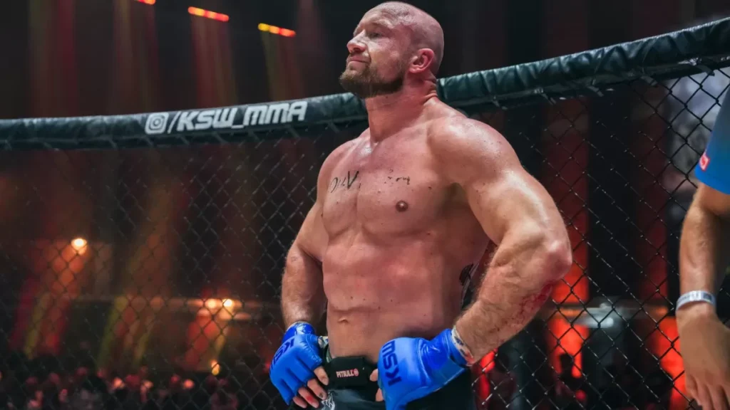 https://www.kswmma.com/aktualnosci/dawid-kasperski-caly-czas-robie-parter-caly-czas-robie-zapasy