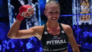 https://www.kswmma.com/aktualnosci/sara-luzar-smajic-przybywam-tu-po-to-zeby-popsuc-jej-plany